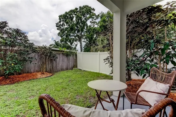 $4,000 | 204 North Manhattan Avenue, Unit 1, Tampa, FL 33609