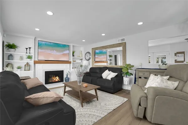 $1,375,000 | 925 Gehrig Avenue, Placentia, CA 92870