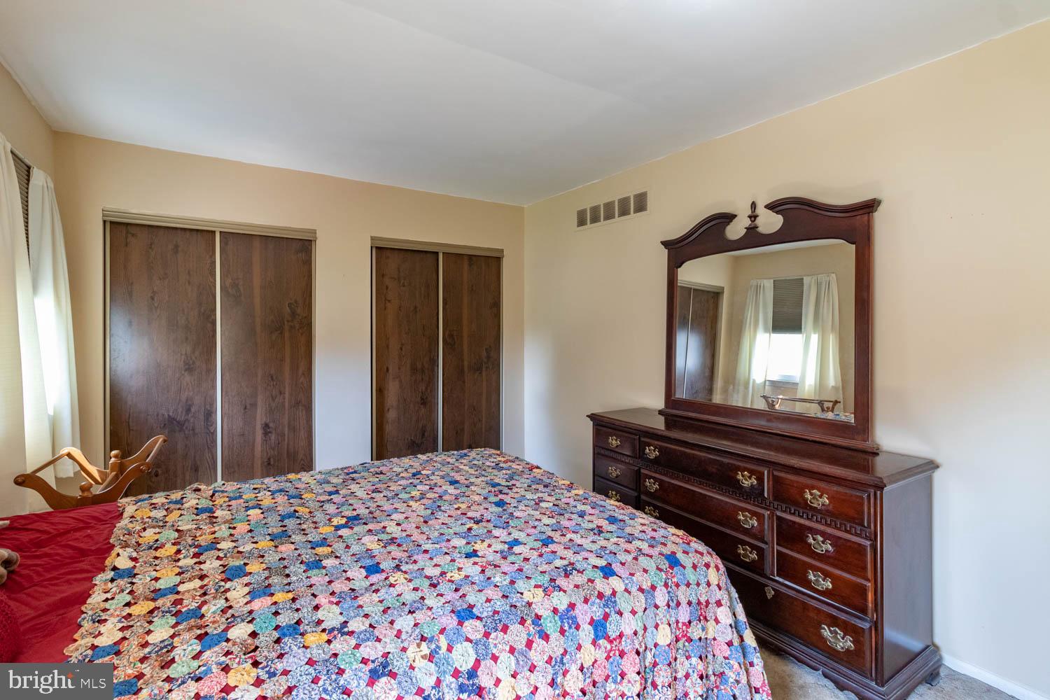 8541 Ridgeway Street Philadelphia, PA 19111 - Photo 12 of 26 Gallery Image 12