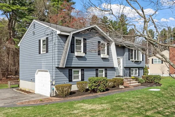 $769,900 | 4 Boutwell Street, Wilmington, MA 01887