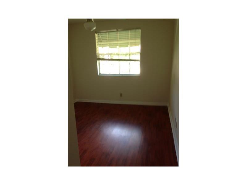 6542 Via Regina, Unit 11 Boca Raton, FL 33433 - Photo 9 of 11