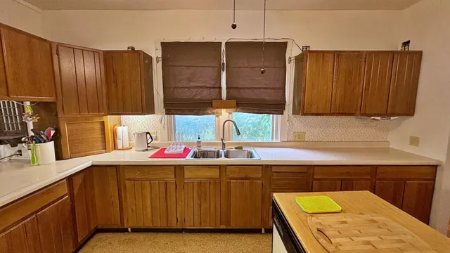 $195,000 | 212 South 2nd Street, Waterville, MN 56096