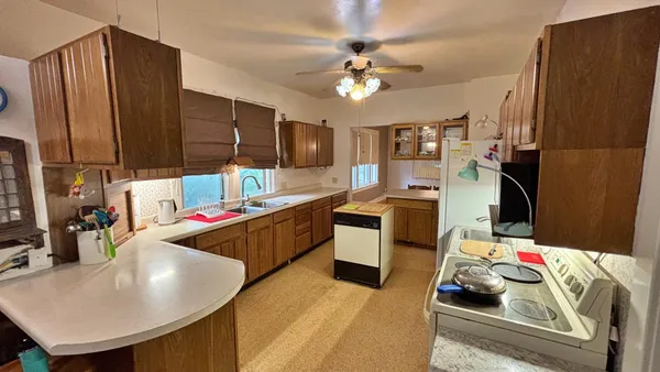 $195,000 | 212 South 2nd Street, Waterville, MN 56096