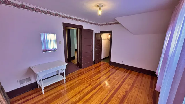 $195,000 | 212 South 2nd Street, Waterville, MN 56096