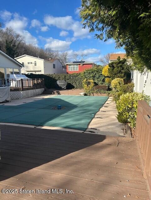 1061 Woodhull Avenue Staten Island, NY 10312 - Photo 8 of 8 a view of outdoor space with garden and entertaining space