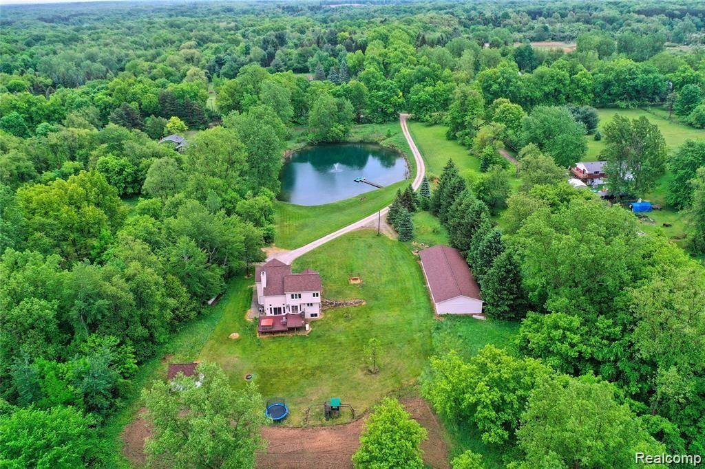 4388 Diehl Road Metamora, MI 48455 - Photo 4 of 49
