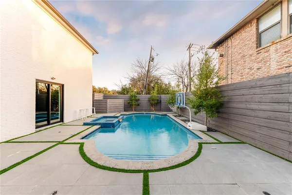 $25,000 | 4201 Potomac Avenue, Highland Park, TX 75205