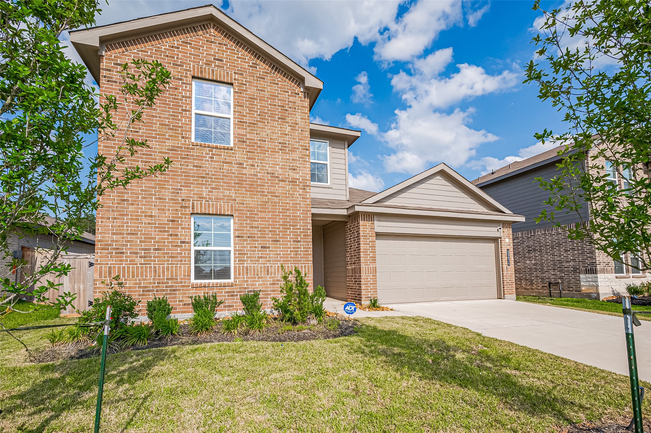 40434 Basalt Elm Road Magnolia, TX 77354 - Photo 4 of 41 front view of a house with a yard