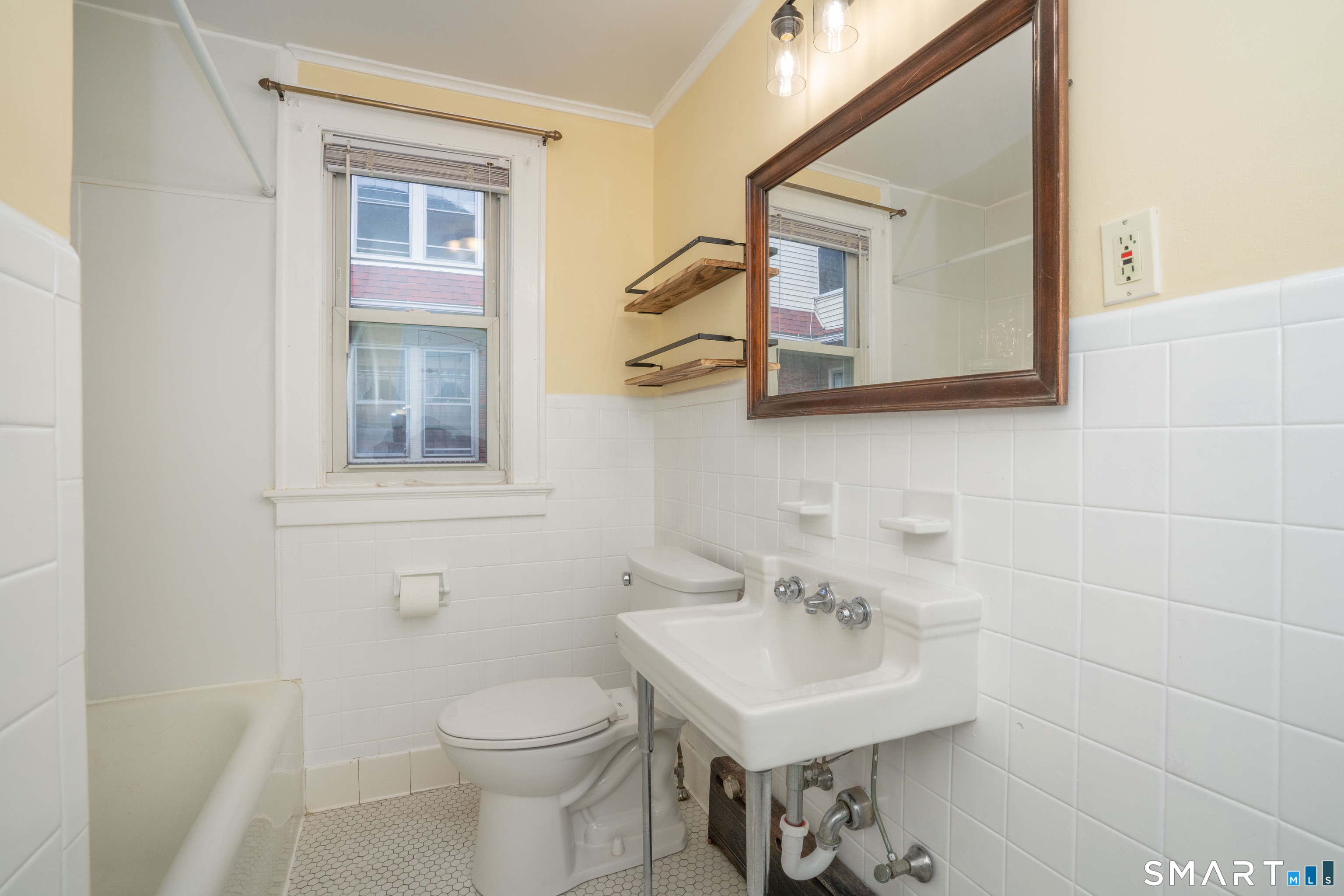 99 Queen Street Bristol, CT 06010 - Photo 15 of 39 First floor full bathroom