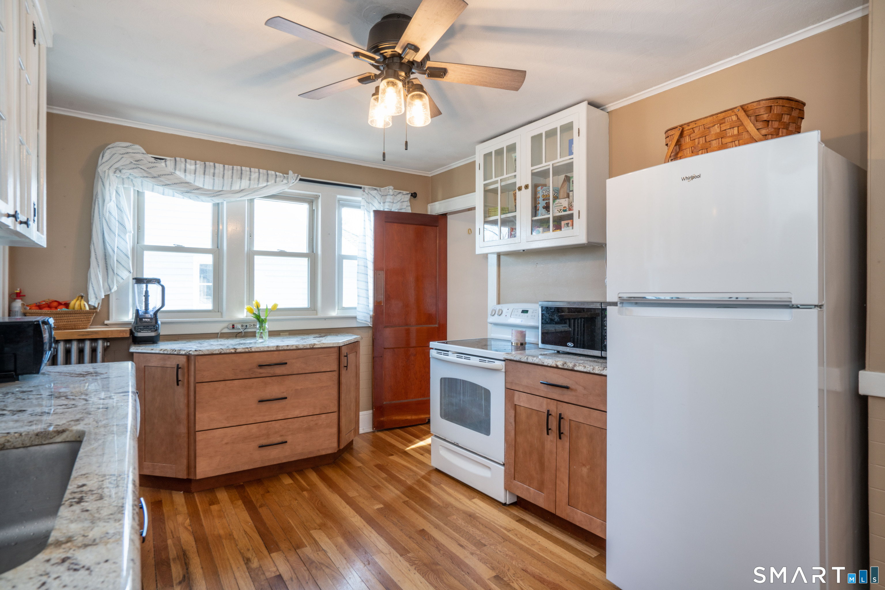 99 Queen Street Bristol, CT 06010 - Photo 28 of 39