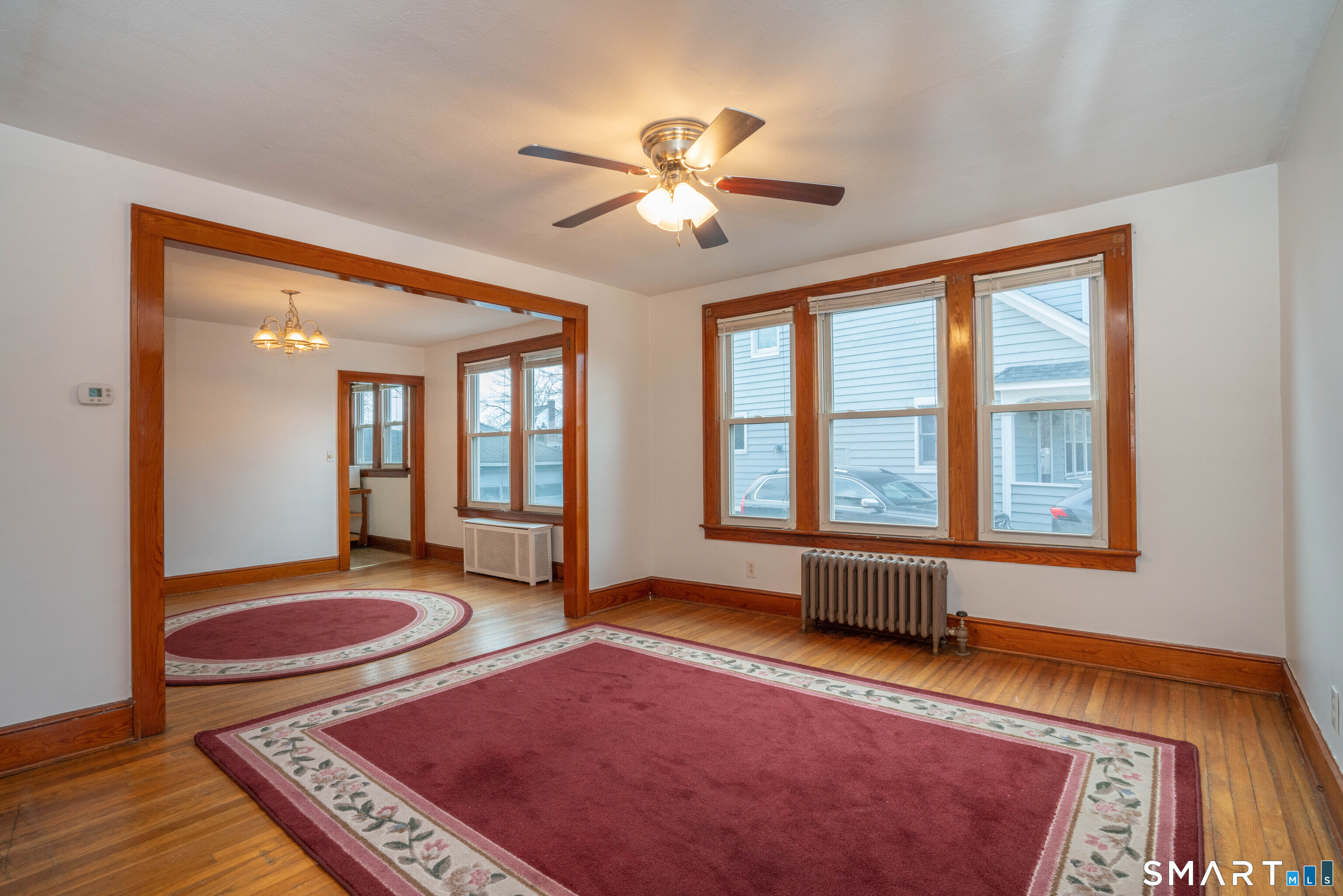 99 Queen Street Bristol, CT 06010 - Photo 5 of 39 First floor living room