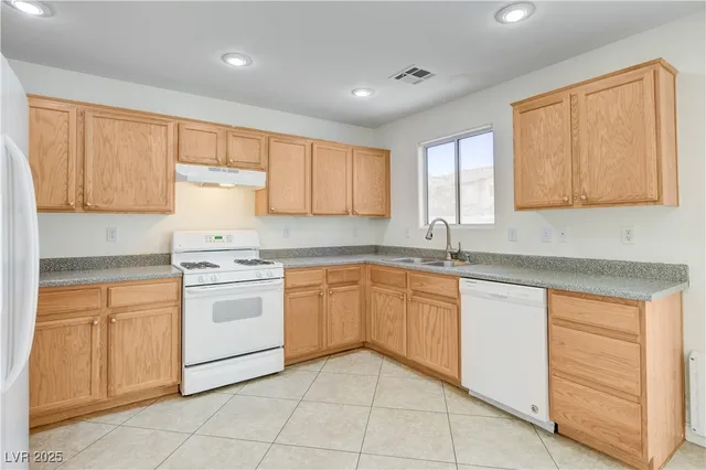 $1,870 | 8233 Amphora Street, Las Vegas, NV 89139
