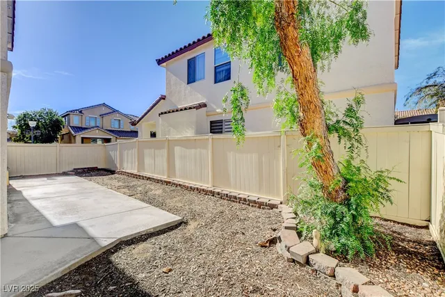 $1,870 | 8233 Amphora Street, Las Vegas, NV 89139