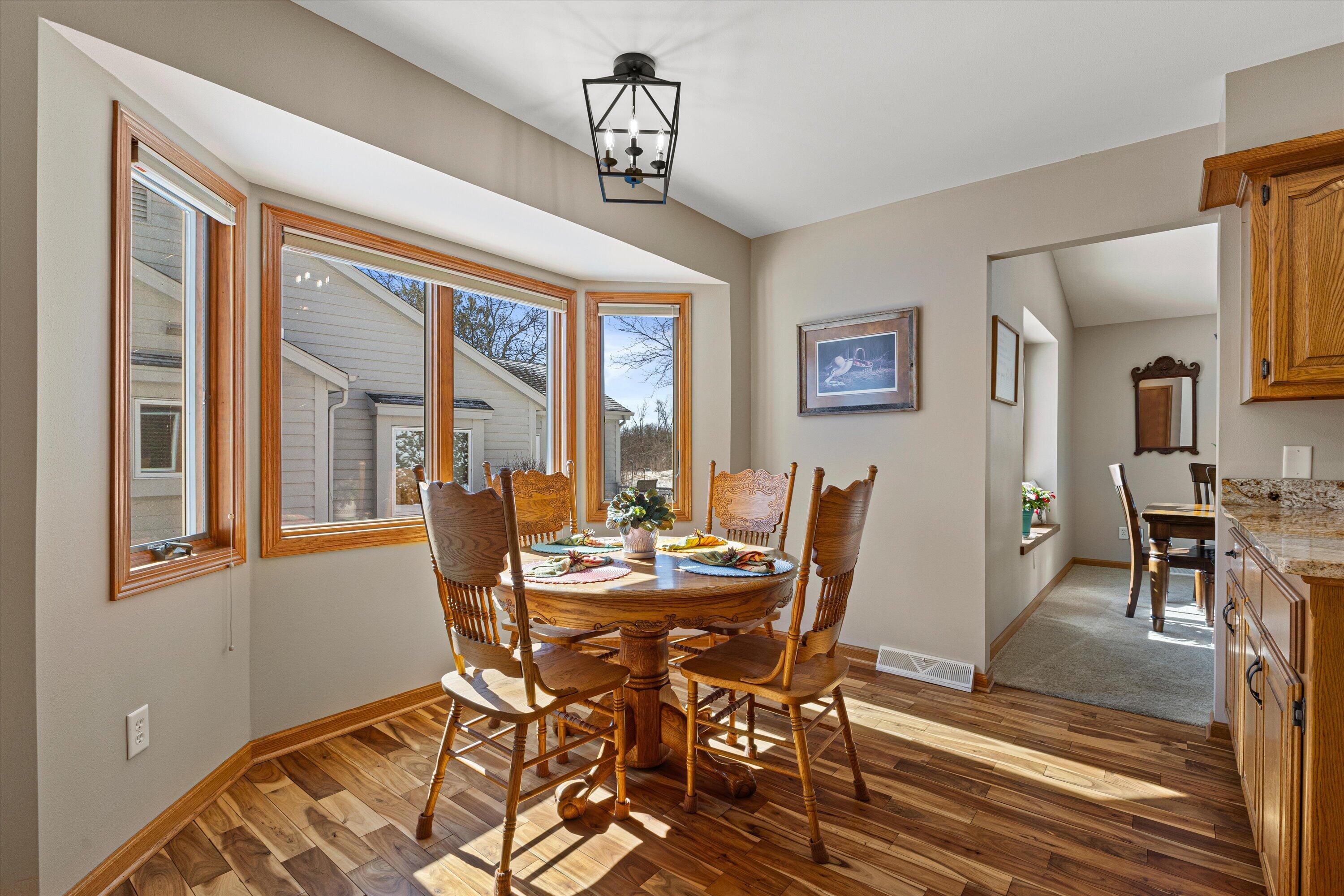 W179N9773 Riversbend Circle West Germantown, WI 53022 - Photo 12 of 38 Breakfast Nook
