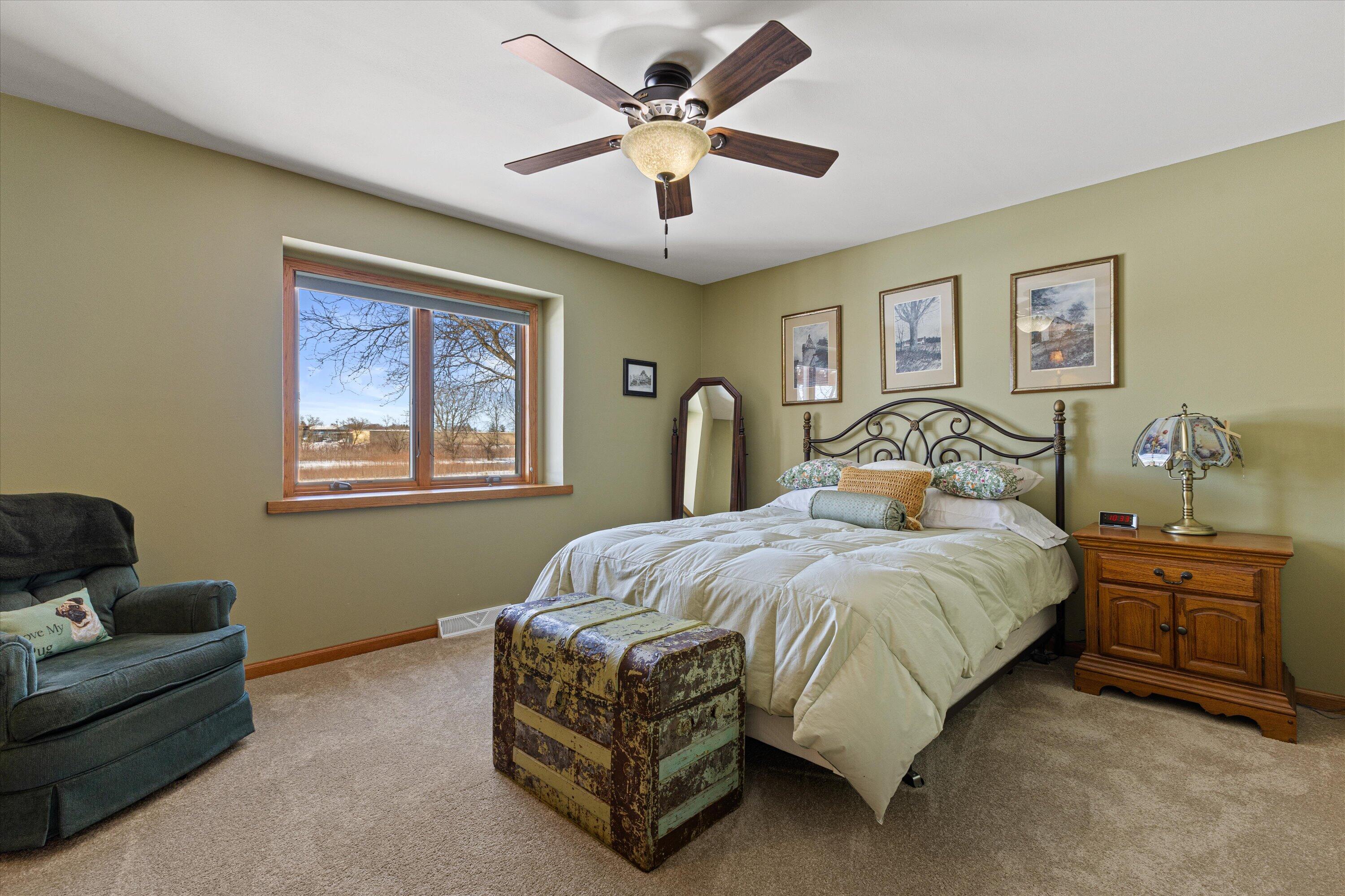 W179N9773 Riversbend Circle West Germantown, WI 53022 - Photo 20 of 38 Primary Bedroom