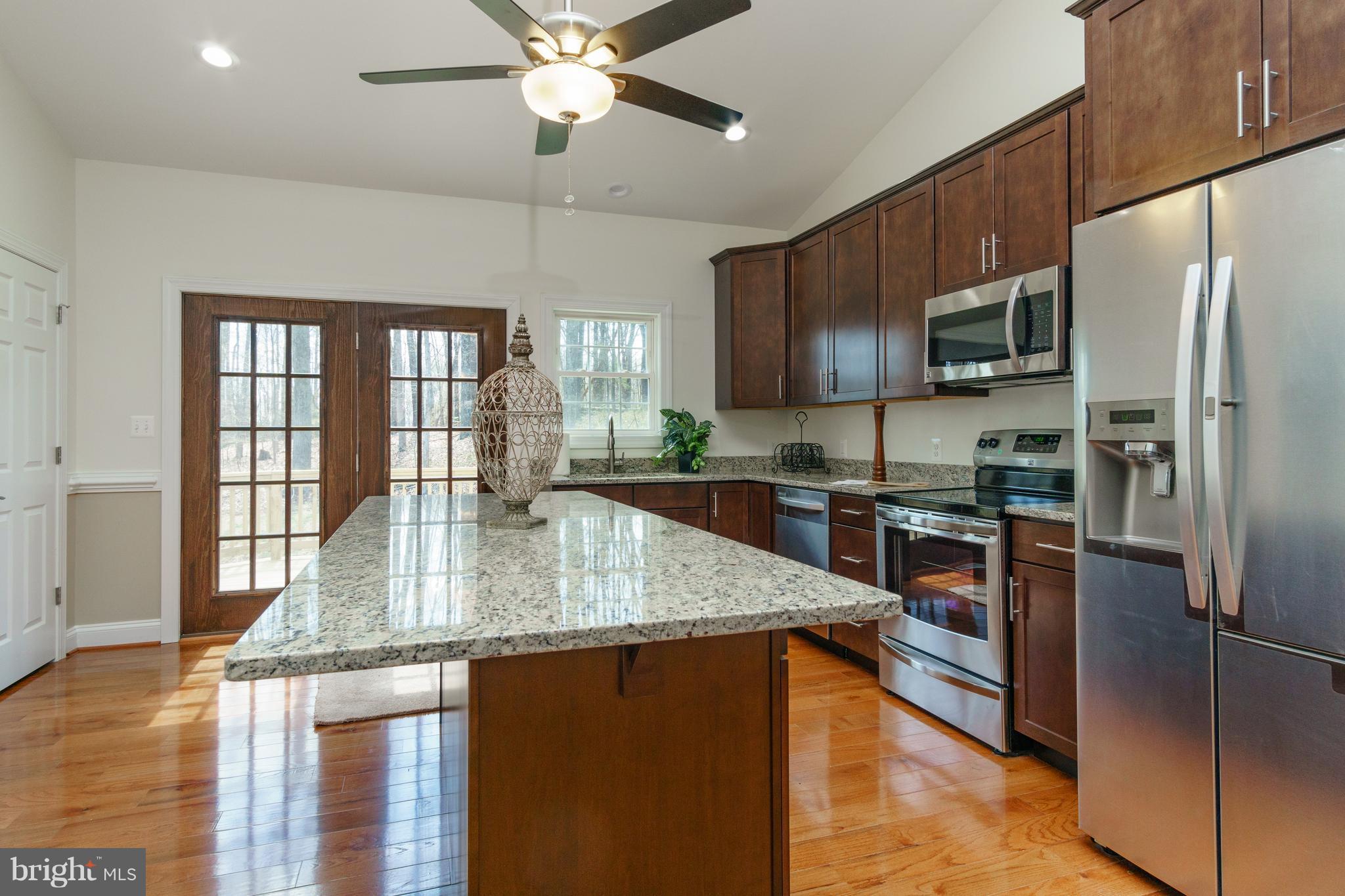 9334 Meetze Road Midland, VA 22728 - Photo 5 of 28 Kitchen