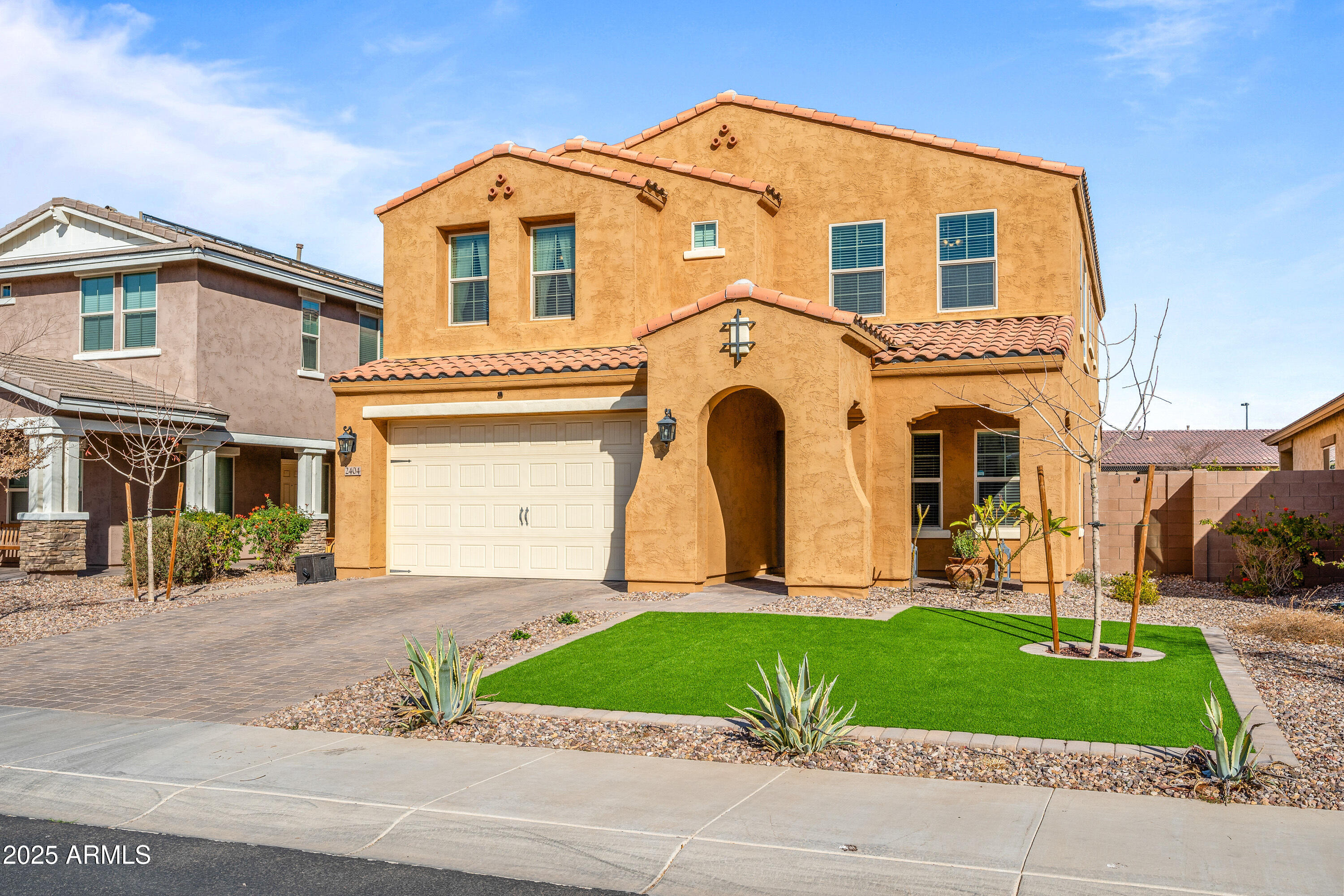 2404 East Gillcrest Road Gilbert, AZ 85298 - Photo 2 of 24 _DSC7447-1