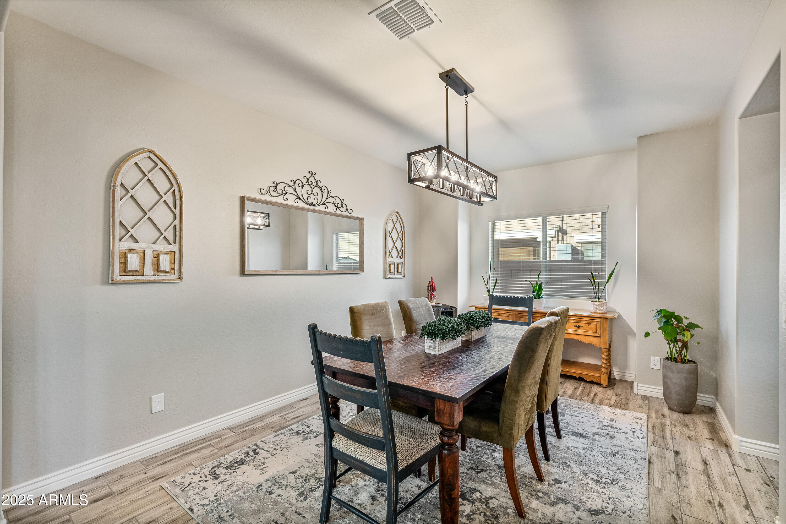 2404 East Gillcrest Road Gilbert, AZ 85298 - Photo 7 of 24 _DSC7483-8