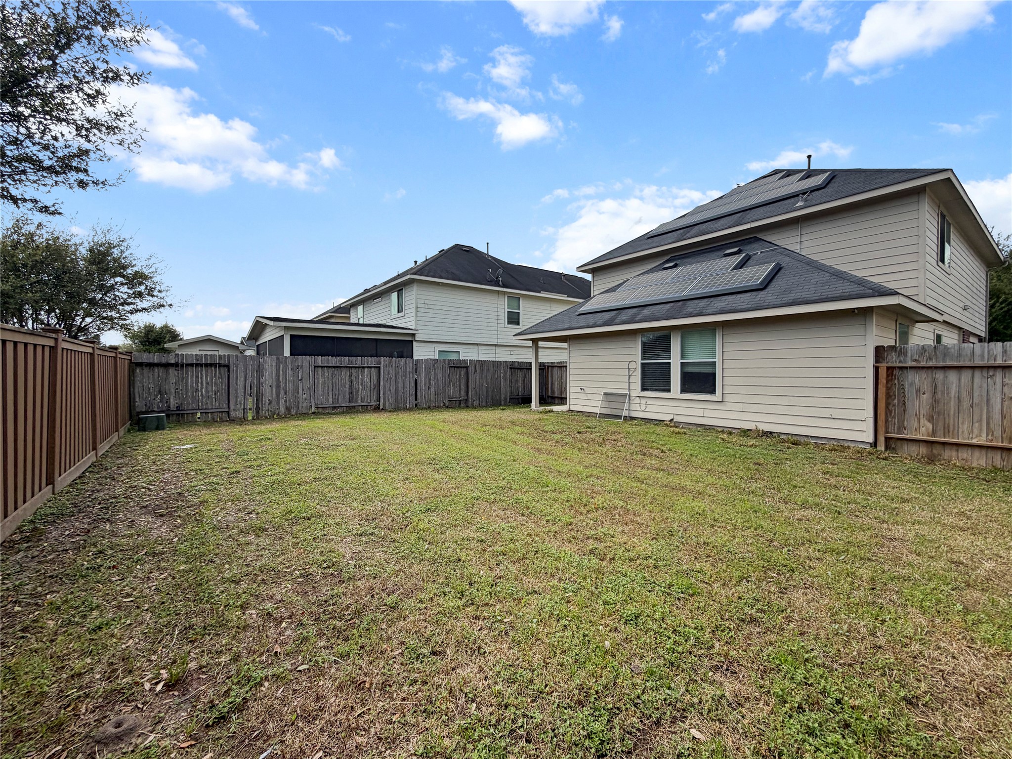 3542 Maris Way Humble, TX 77338 - Photo 20 of 21 a front view of a house with garden