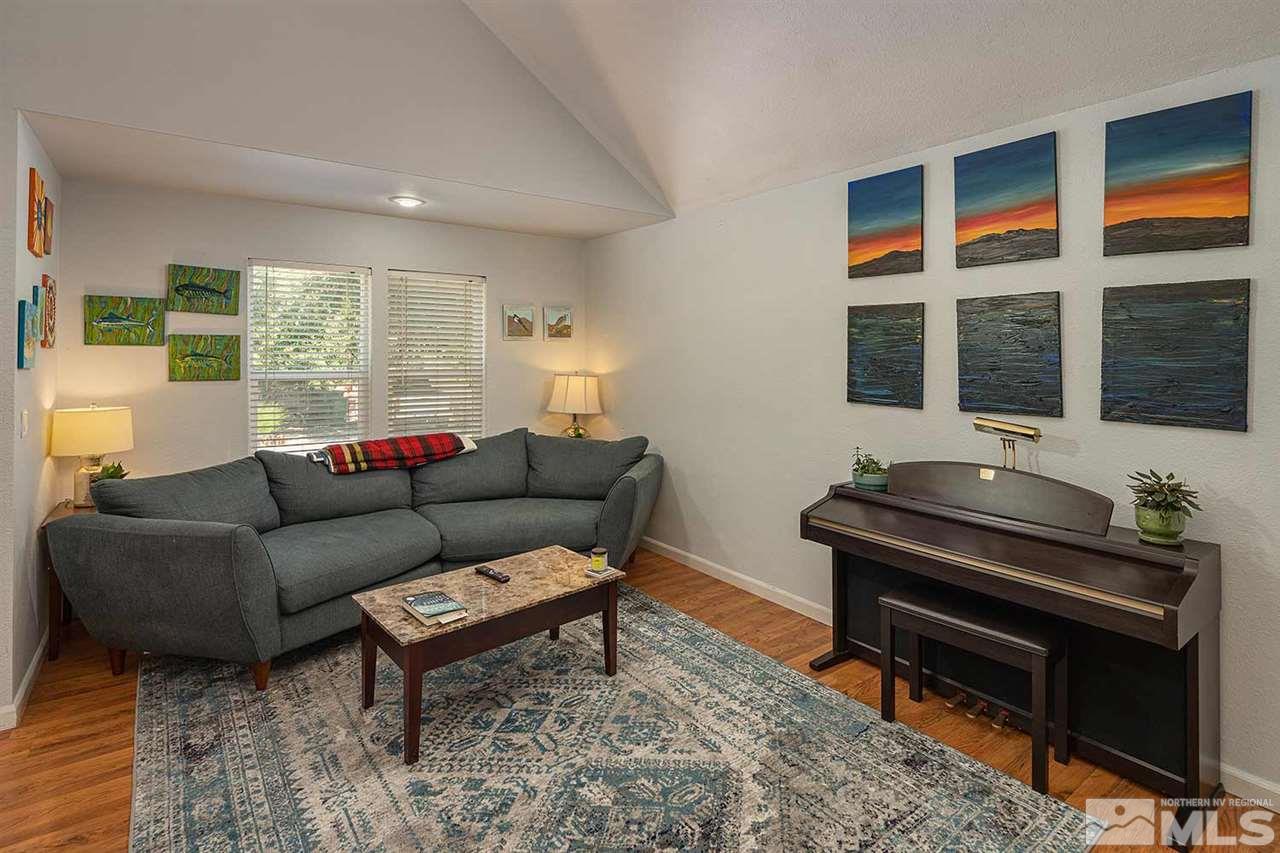 8902 Dixon Lane Reno, NV 89511 - Photo 3 of 34 Photo 3