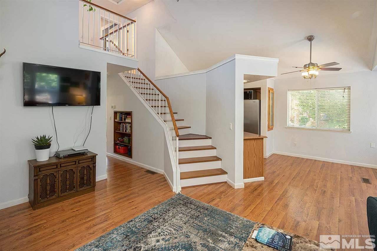 8902 Dixon Lane Reno, NV 89511 - Photo 5 of 34 Photo 5