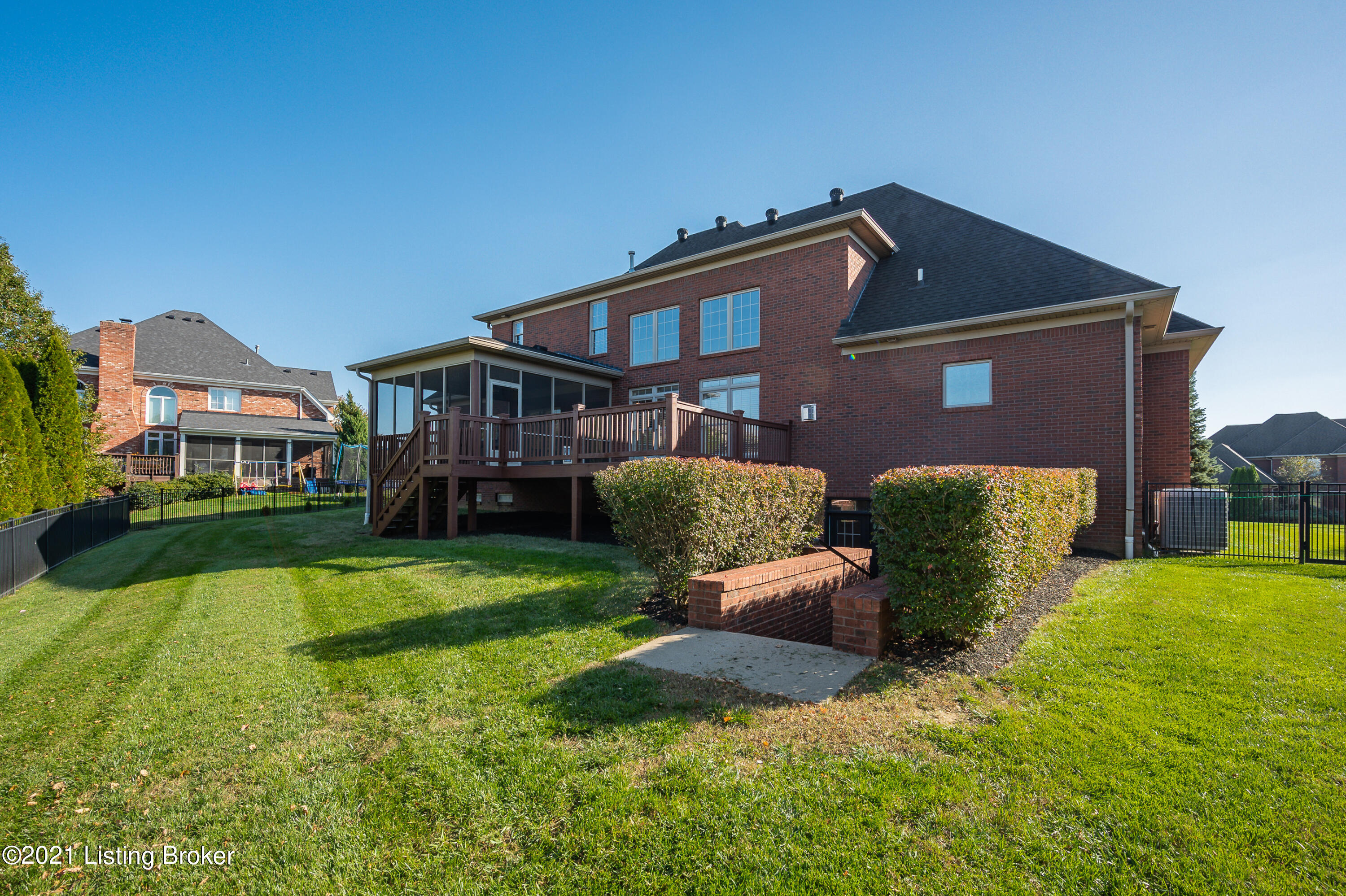 13518 Ridgemoor Drive Prospect, KY 40059 - Photo 54 of 58 Rear of house