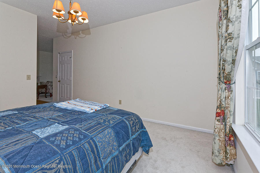 64 Sandpiper Road Barnegat, NJ 08005 - Photo 12 of 26 9a