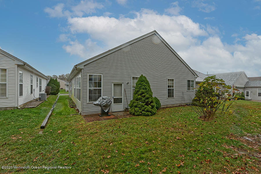 64 Sandpiper Road Barnegat, NJ 08005 - Photo 5 of 26 5