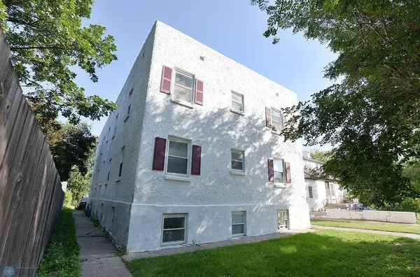 $350,000 | 442 2nd Street Southwest, Jamestown, ND 58401