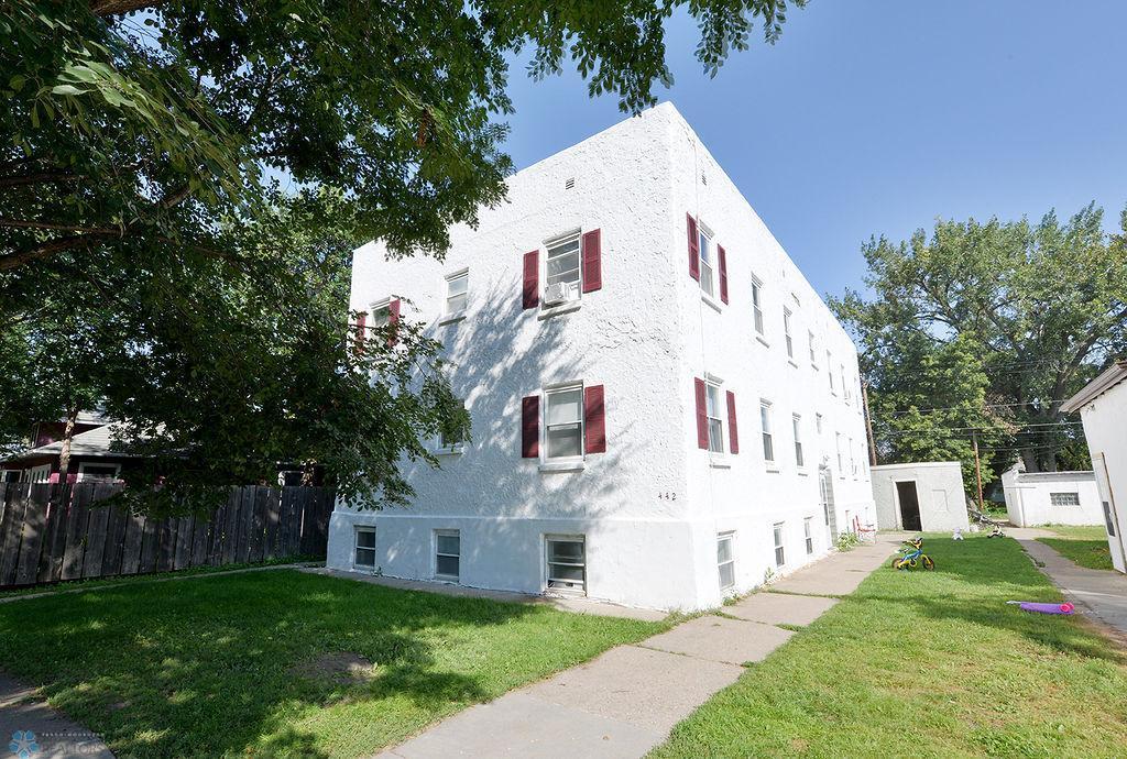 442 2nd Street Southwest Jamestown, ND 58401 - Photo 4 of 18