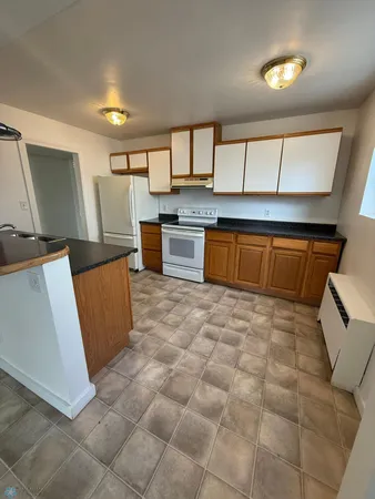 $350,000 | 442 2nd Street Southwest, Jamestown, ND 58401