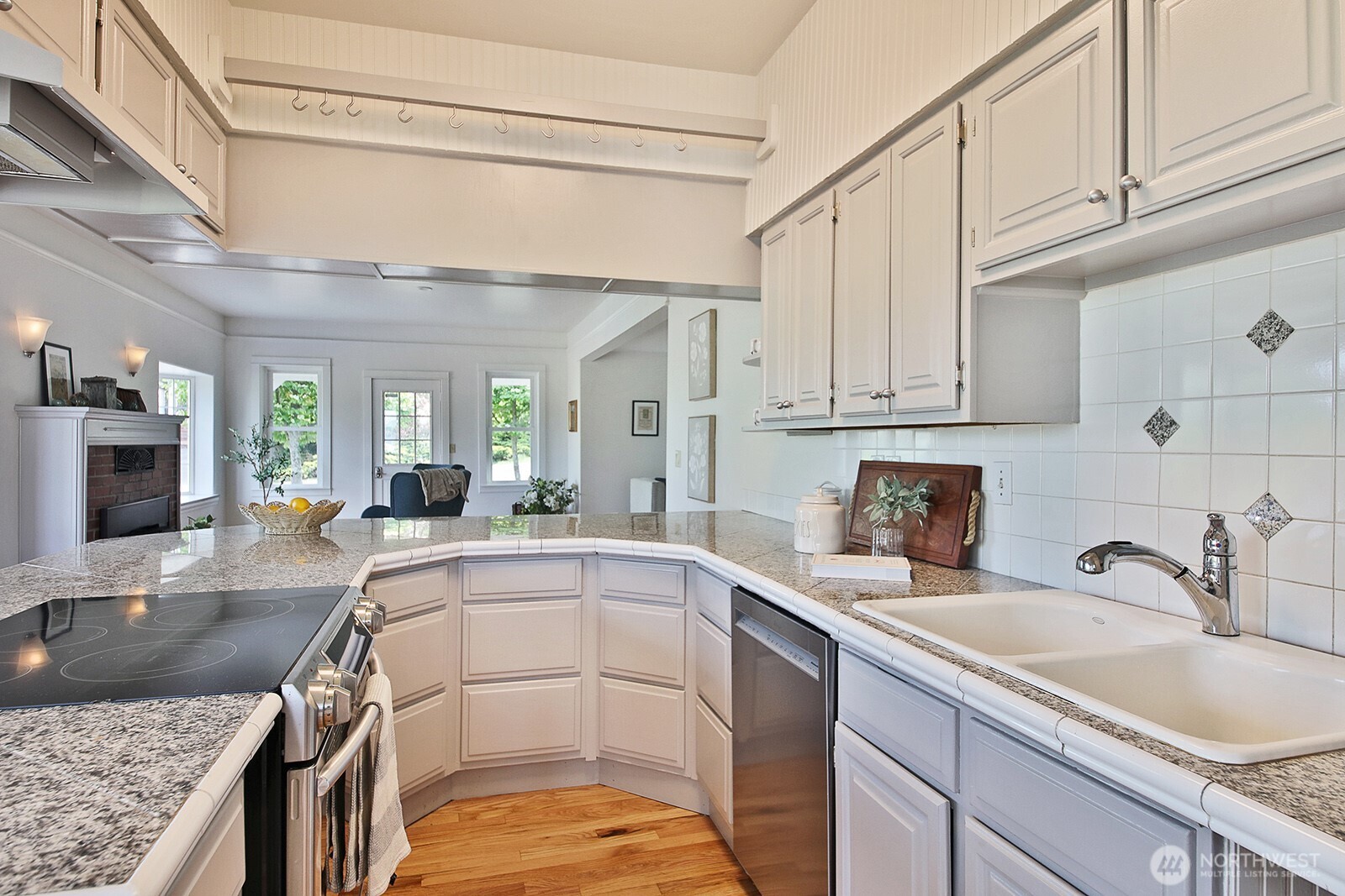 428 Second Street Langley, WA 98260 - Photo 9 of 40
