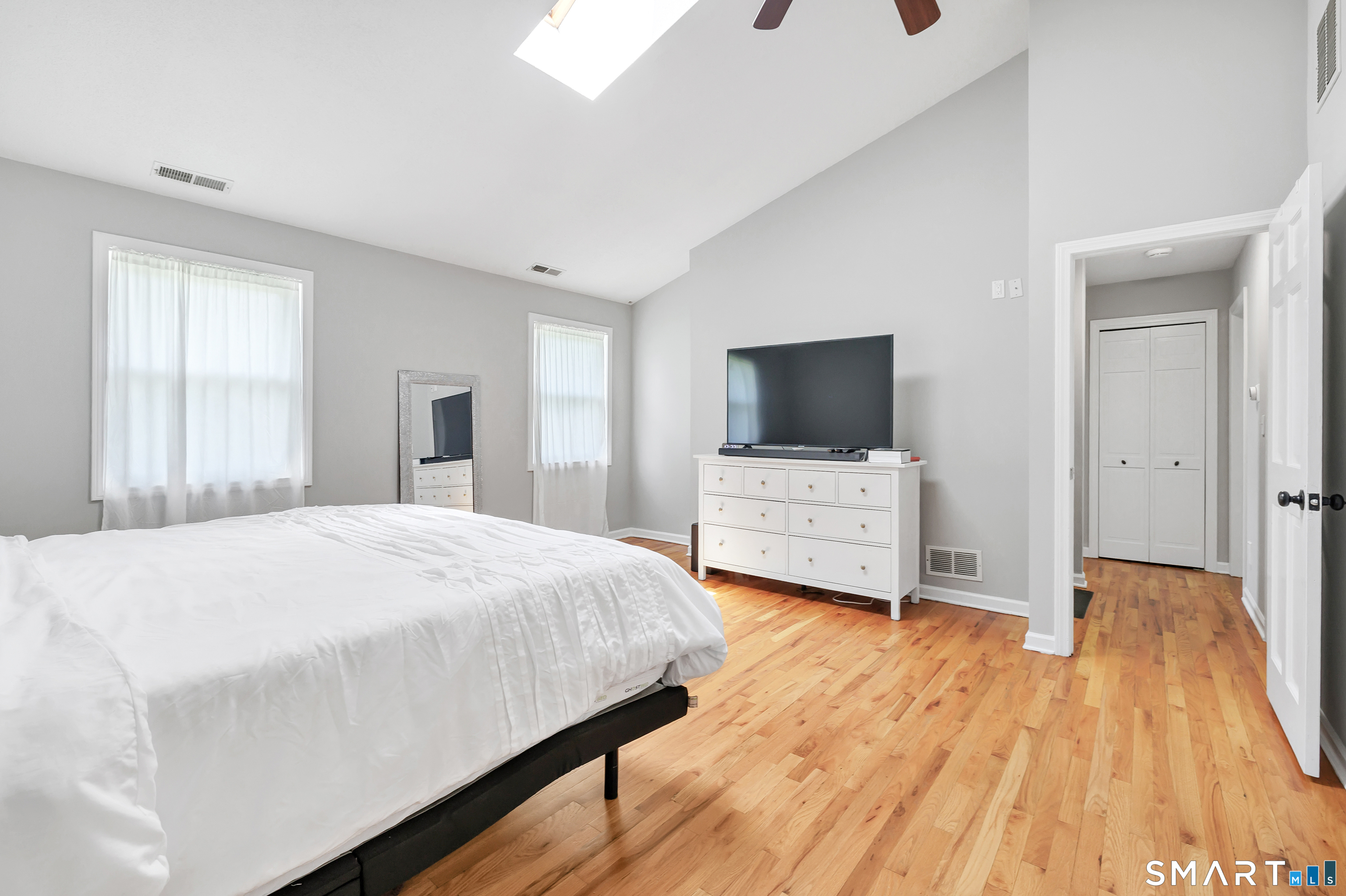 66 Washington Road Hamden, CT 06518 - Photo 34 of 38