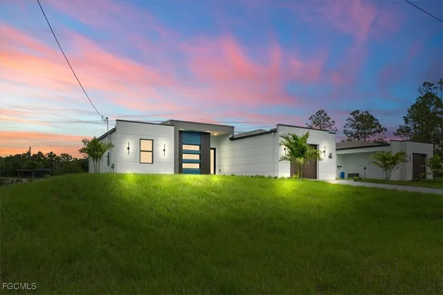 $319,800 | 729 Colyer Street East, Lehigh Acres, FL 33974