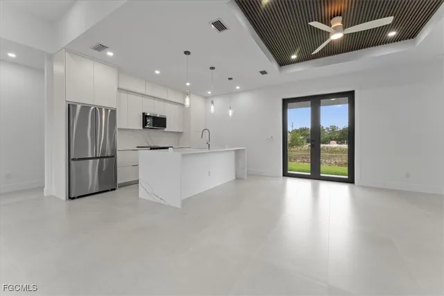 $319,800 | 729 Colyer Street East, Lehigh Acres, FL 33974