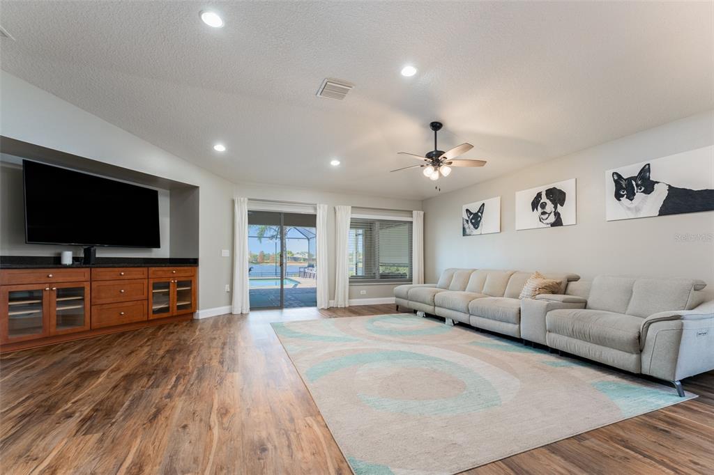 5431 Sandy Shell Drive Apollo Beach, FL 33572 - Photo 25 of 65