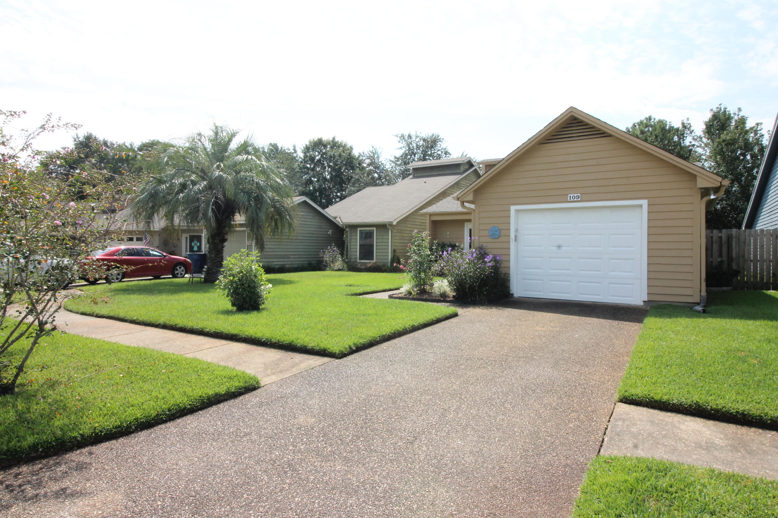 109 Ridgecrest Court Panama City, FL 32405 - Photo 2 of 17 Gallery Image 2