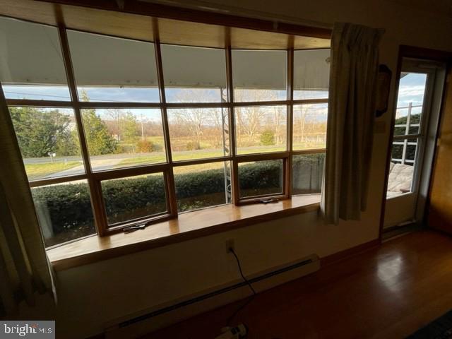 6609 Fish Hatchery Road Thurmont, MD 21788 - Photo 2 of 20 Entry / Foyer / Bow Window