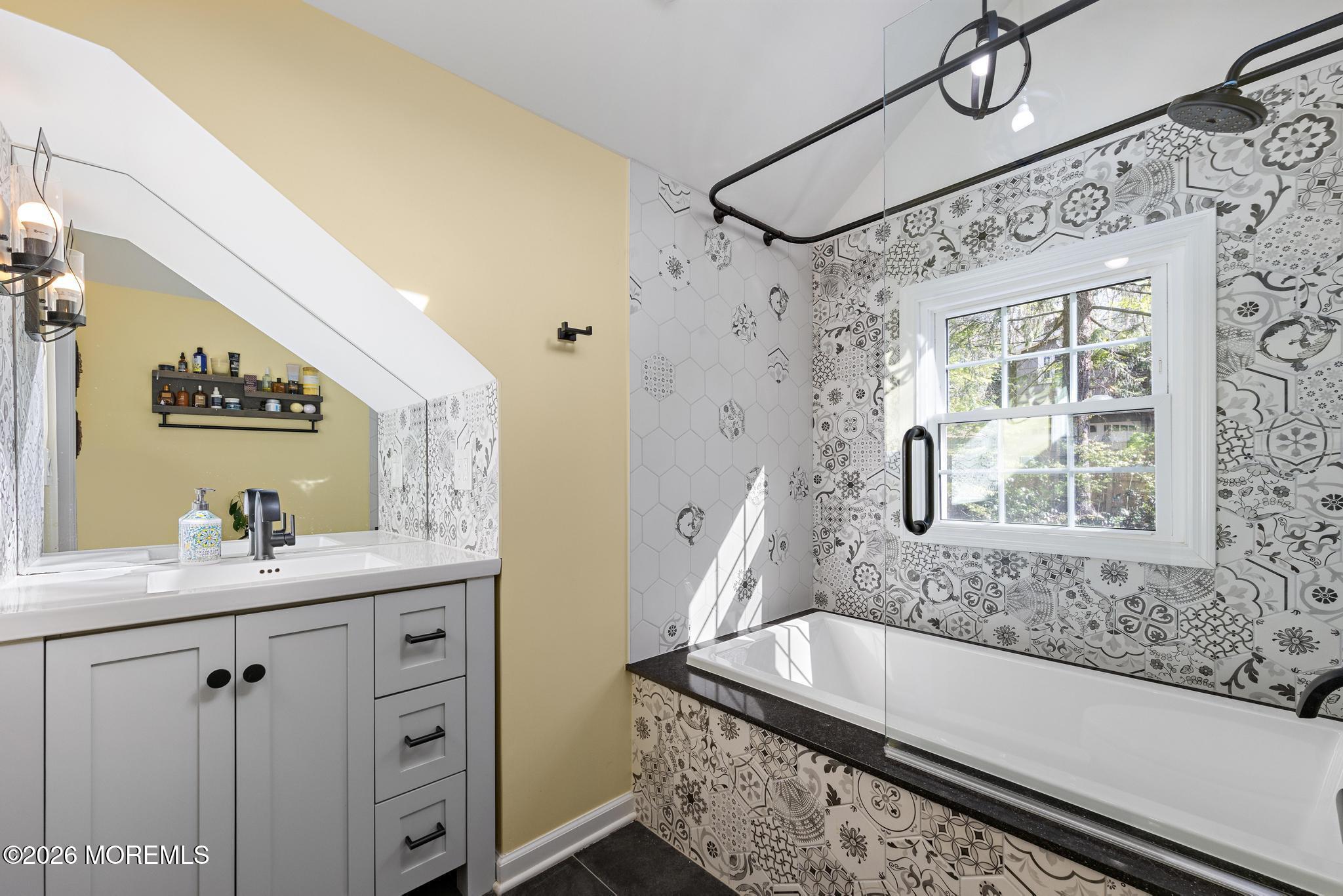 17 Park Way Highlands, NJ 07732 - Photo 44 of 68 Primary Bath