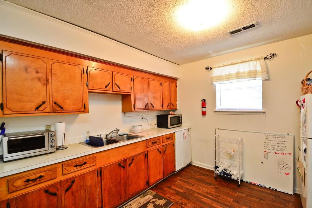 1088 Berkeley Street Hanahan, SC 29410 - Photo 16 of 24 Apartment Interior