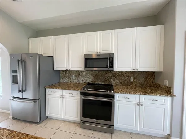 $2,250 | 1945 Crestview Way, Unit 168, Naples, FL 34119