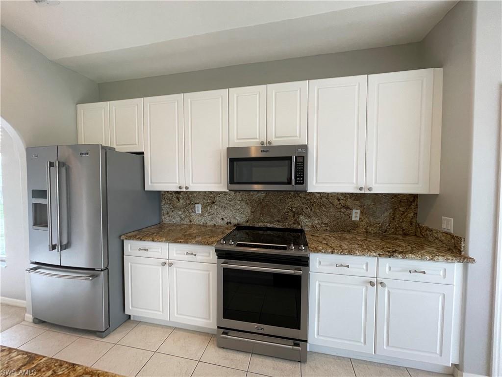 1945 Crestview Way, Unit 168 Naples, FL 34119 - Photo 14 of 31