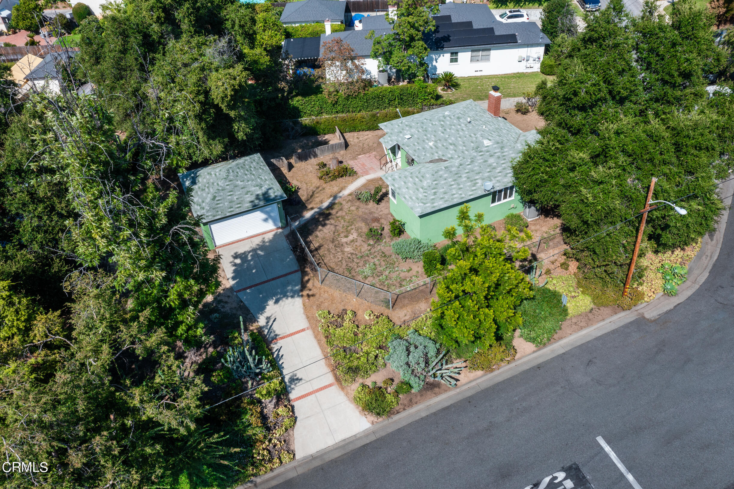 3565 McNally Avenue Altadena, CA 91001 - Photo 28 of 33 an aerial view of a house with a garden