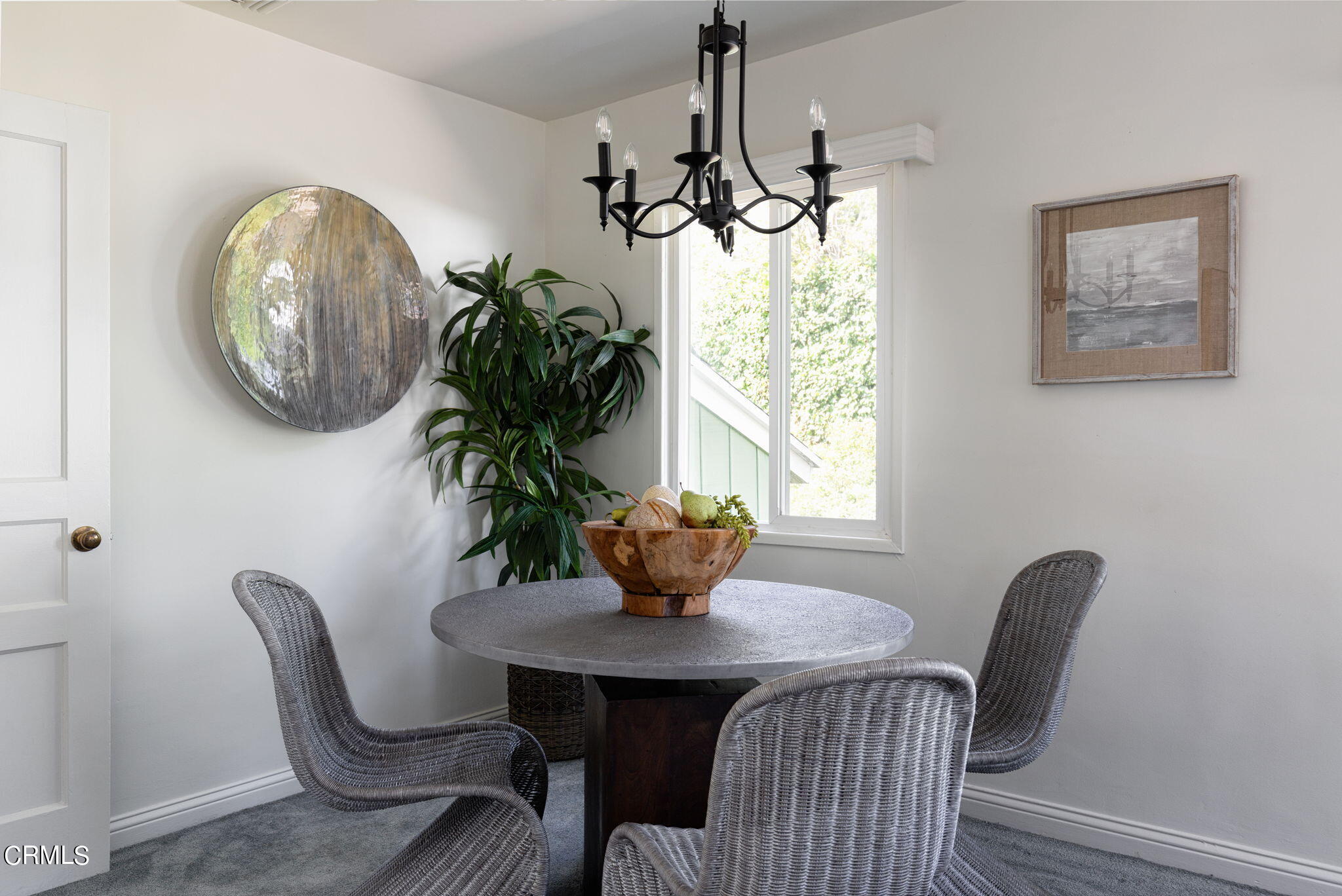 3565 McNally Avenue Altadena, CA 91001 - Photo 7 of 33 a view of a dining room with furniture window and wooden floor