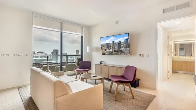 $5,950 | 601 Northeast 1st Avenue, Unit 4005, Miami, FL 33132