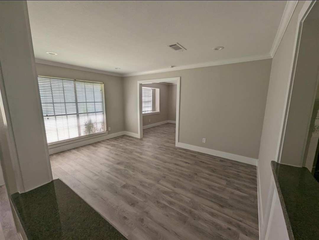 6026 Warm Springs Road Houston, TX 77035 - Photo 2 of 8
