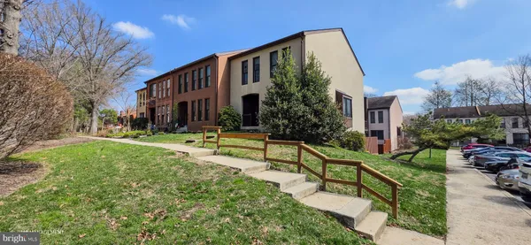 $3,100 | 5677 Phelps Luck Drive, Columbia, MD 21045