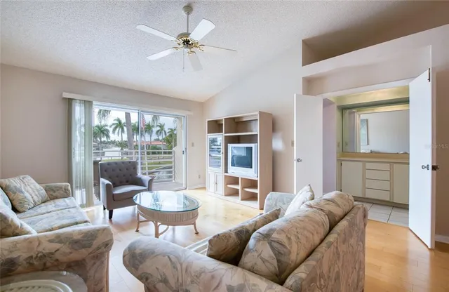 $329,000 | 6047 Bahia Del Mar Boulevard South, Unit 262, St. Petersburg, FL 33715