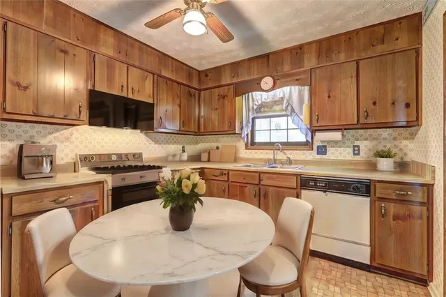 $1,899 | 503 Fayetteville Road, Fairburn, GA 30213