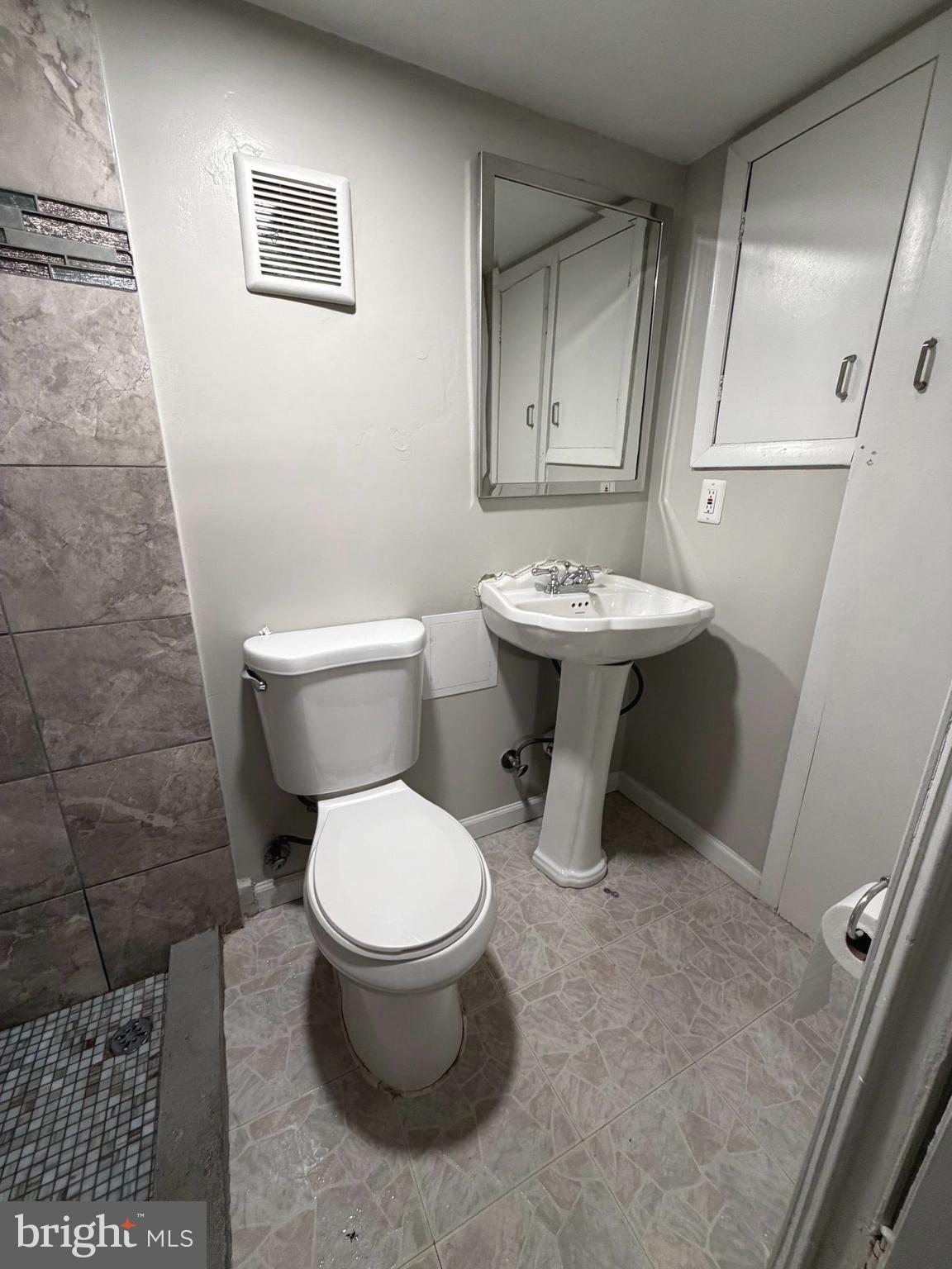 202 West Edgevale Road, Unit B Baltimore, MD 21225 - Photo 12 of 14